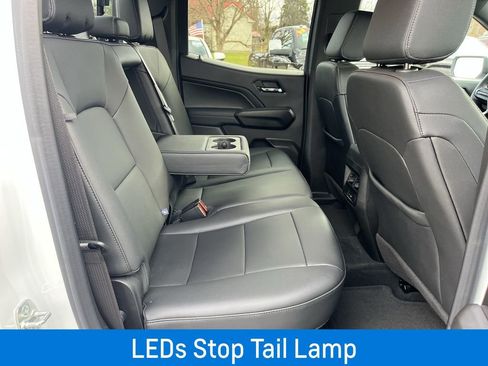 New 2024 Chevrolet Colorado LT w/ LT Convenience Package III image 27