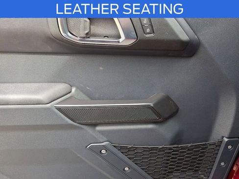 New 2025 Ford Bronco Badlands image 7