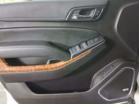 Used 2016 Chevrolet Tahoe LTZ image 9