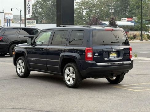 Used 2014 Jeep Patriot Limited w/ Sun/Sound Group AWD/4WD image 5