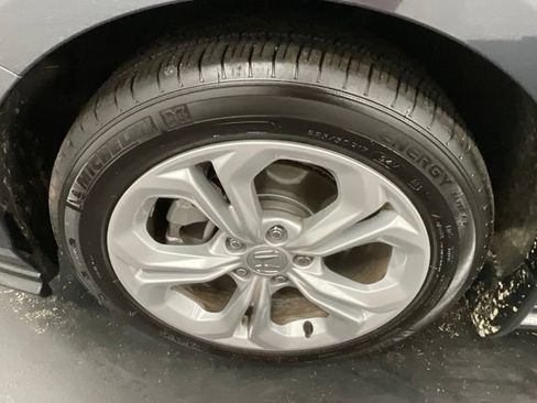 Used 2025 Honda Accord LX image 9