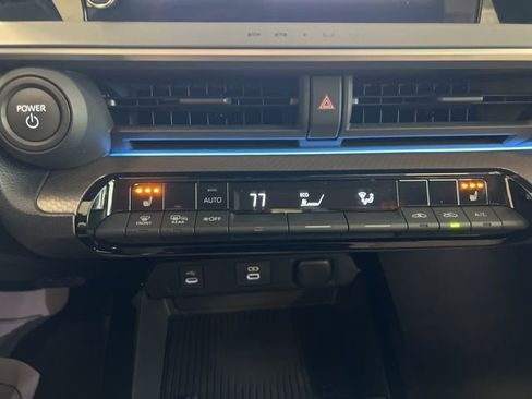 Used 2023 Toyota Prius XLE image 15
