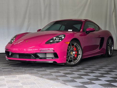 Certified 2025 Porsche 718 Cayman GTS RWD image 1