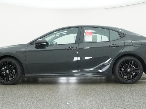 New 2026 Toyota Camry SE FWD image 22