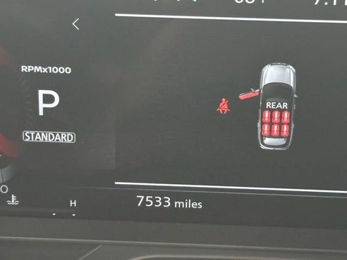 Used 2025 Nissan Pathfinder Platinum w/ Cargo Package image 23