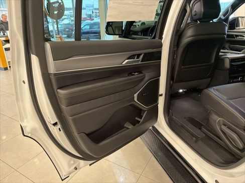 New 2026 Jeep Grand Wagoneer 4WD image 14