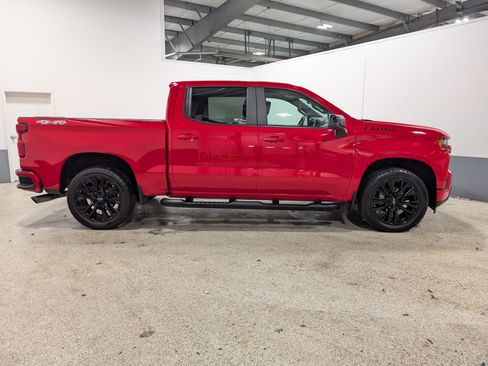 Used 2021 Chevrolet Silverado 1500 RST w/ Rally Edition AWD/4WD image 2