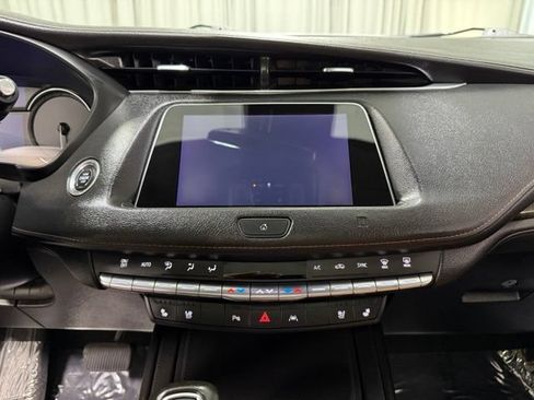 Used 2019 Cadillac XT4 Premium Luxury AWD/4WD image 13
