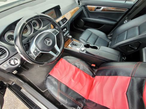 Used 2012 Mercedes-Benz C 300 4MATIC Sedan image 7