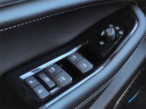 Certified 2023 Jeep Grand Cherokee Overland w/ Adv Protech Group III image 26