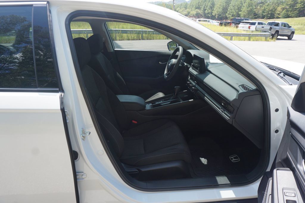 Used 2024 Honda Accord EX image 15