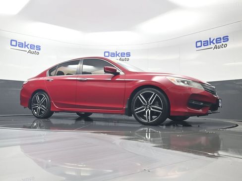 Used 2016 Honda Accord Sport image 34