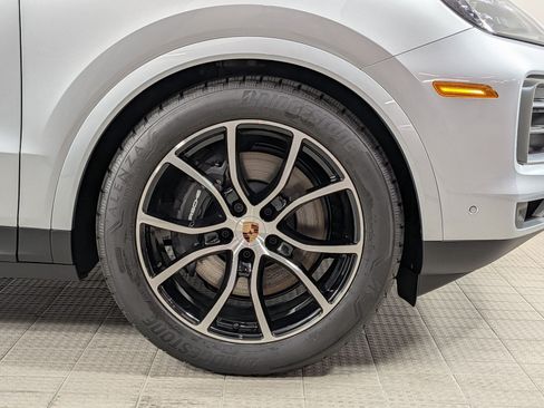 New 2026 Porsche Cayenne AWD/4WD image 27
