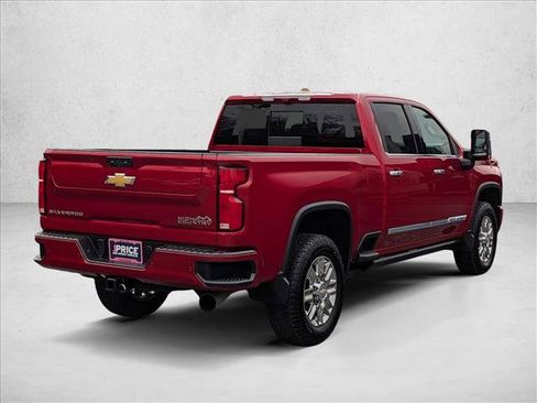 Used 2026 Chevrolet Silverado 2500 High Country w/ High Country Premium Package AWD/4WD image 5