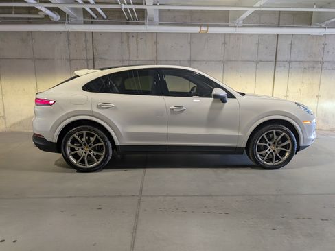 Certified 2023 Porsche Cayenne Coupe image 10
