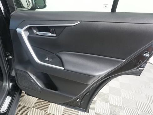 Used 2024 Toyota RAV4 AWD Hybrid image 31