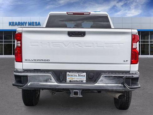 Used 2025 Chevrolet Silverado 2500 LT w/ Convenience Package AWD/4WD image 5