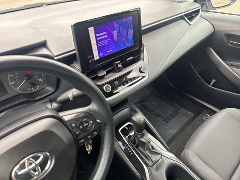 Used 2024 Toyota Corolla LE FWD image 22