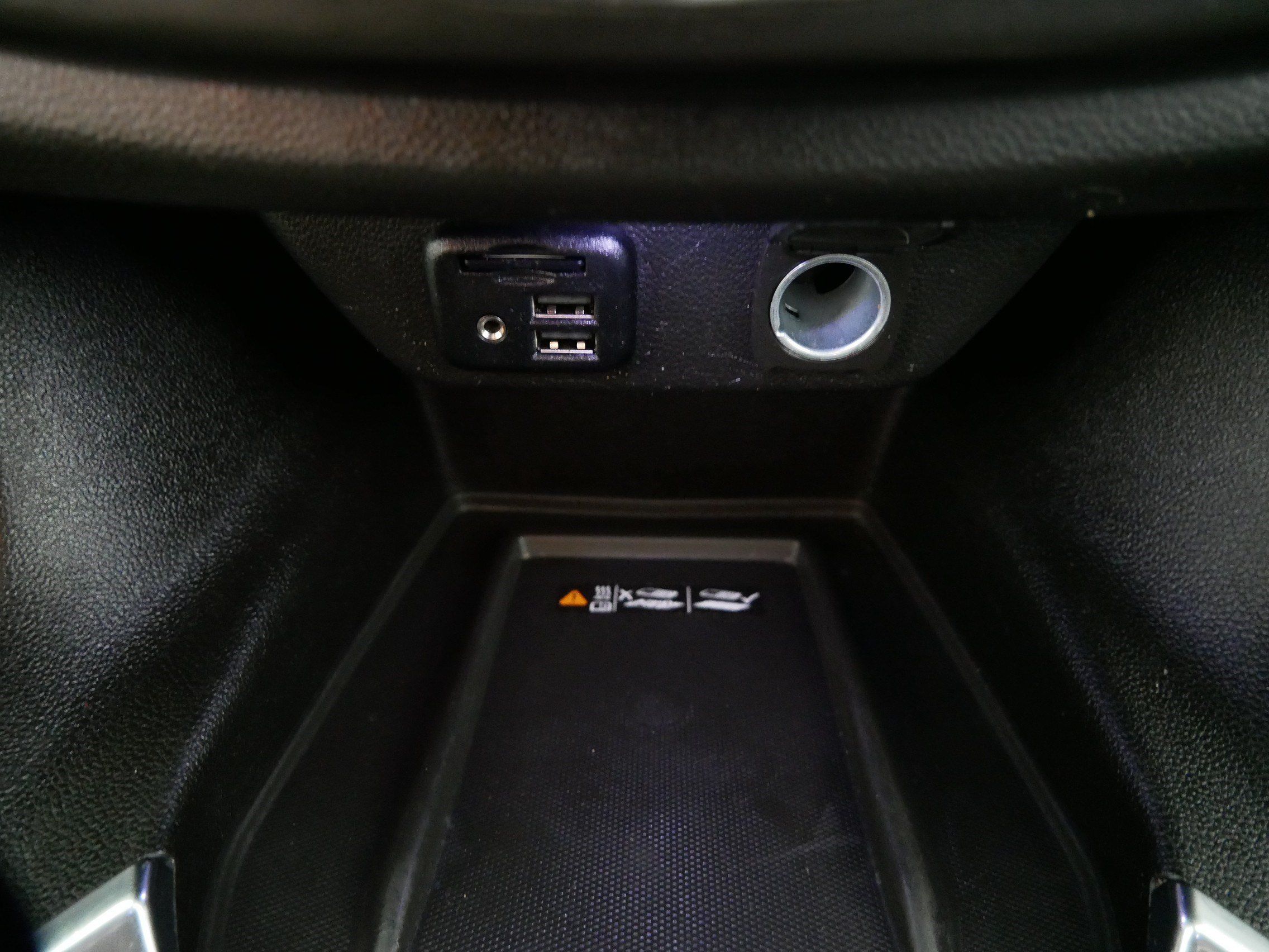 Used 2023 Chevrolet Traverse RS AWD/4WD image 31