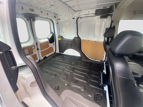 Used 2023 Ford Transit Connect XL FWD image 25