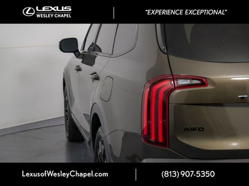 Used 2022 Kia Telluride EX w/ EX Premium Package AWD/4WD image 9