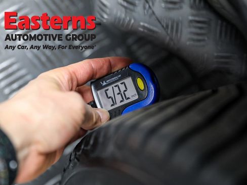 Used 2018 Tesla Model 3 Long Range image 23