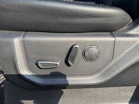 Used 2019 Ford F250 Lariat w/ Chrome Package AWD/4WD image 30