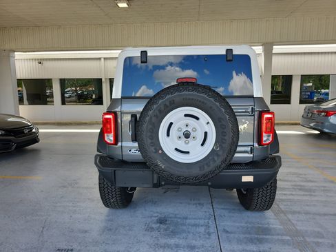 New 2026 Ford Bronco Heritage Edition AWD/4WD image 4