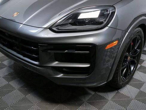 Certified 2025 Porsche Cayenne GTS image 36