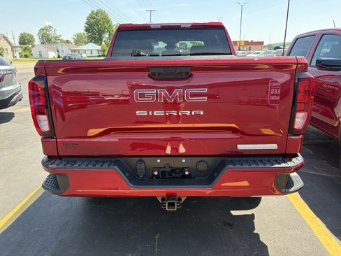 Used 2024 GMC Sierra 1500 Elevation AWD/4WD image 2