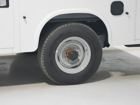 New 2026 Ford E-350 and Econoline 350 Super Duty w/ Power Equipment Group image 25