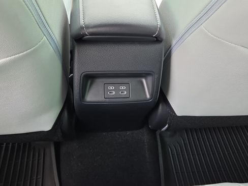 Used 2025 Toyota Corolla XSE FWD image 12