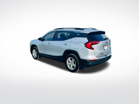 Used 2019 GMC Terrain SLE w/ Driver Convenience Package image 4