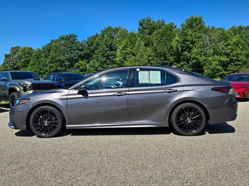 Used 2024 Toyota Camry XSE FWD image 2