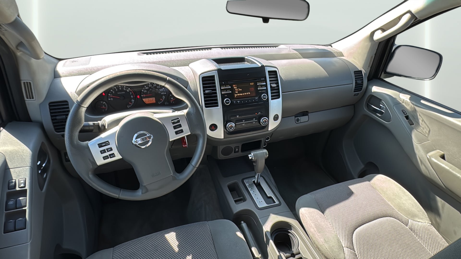 Used 2014 Nissan Frontier SV RWD image 14