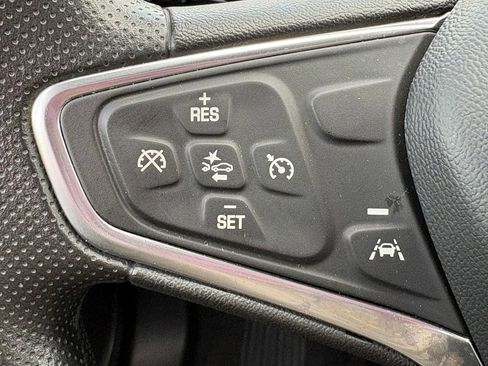 Used 2023 Chevrolet Malibu LT FWD image 21