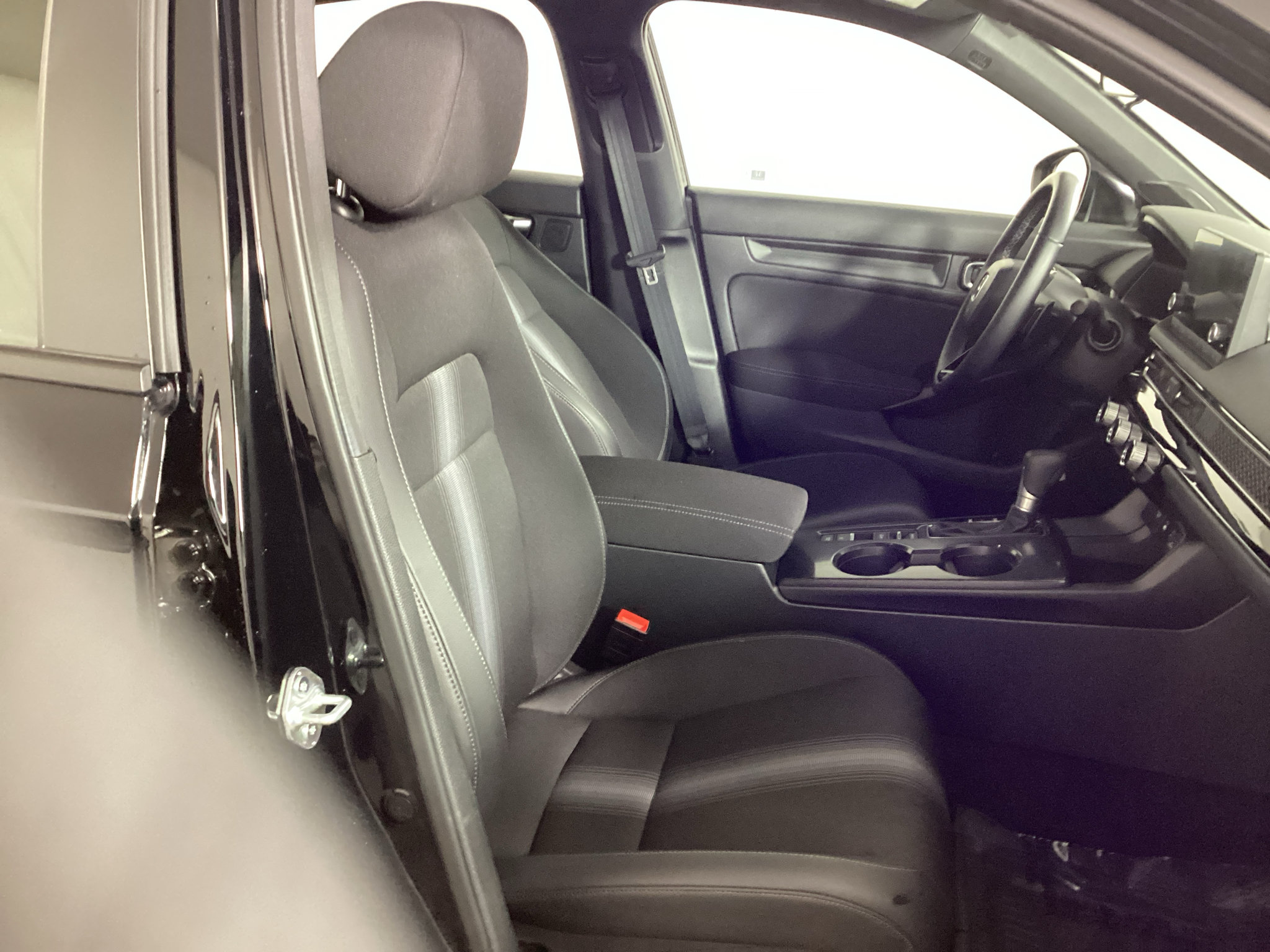 Used 2025 Honda Civic Sport image 8