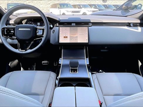 New 2026 Land Rover Range Rover Velar Dynamic SE AWD/4WD image 8