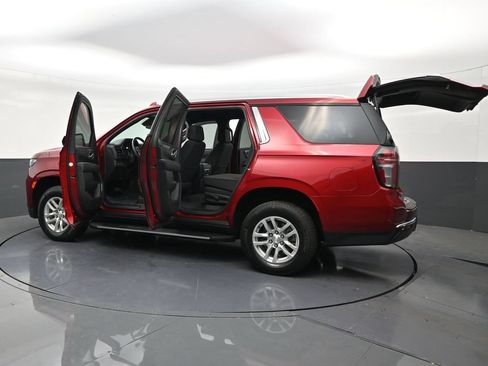 Used 2024 Chevrolet Tahoe LS RWD image 32