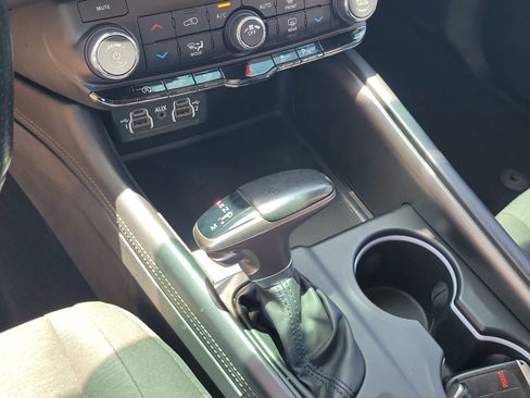 Used 2022 Dodge Durango SXT RWD image 28