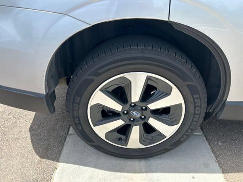 Used 2017 Subaru Forester 2.5i Premium w/ All-Weather Package AWD/4WD image 25