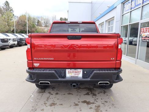 Used 2021 Chevrolet Silverado 1500 LT Trail Boss w/ Convenience Package II image 9