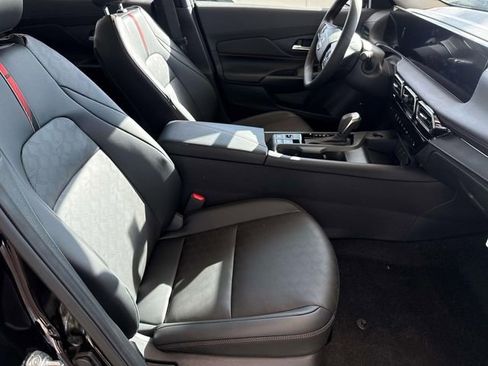 New 2026 Nissan Sentra SR w/ SR Premium Package FWD image 14