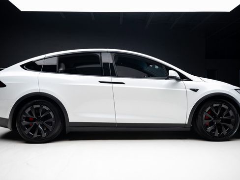 Used 2023 Tesla Model X Plaid image 33