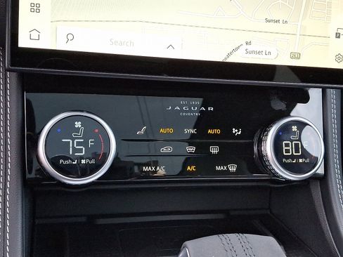 New 2025 Jaguar F-PACE R-Dynamic S image 13