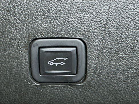 Used 2023 Chevrolet Traverse LT w/ LPO, 'HIT The Road' Package image 29