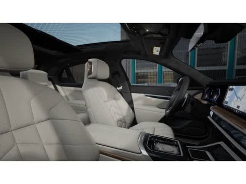 New 2026 BMW 760i xDrive w/ Executive Package AWD/4WD image 9