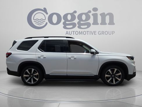 Certified 2024 Honda Pilot Elite image 6