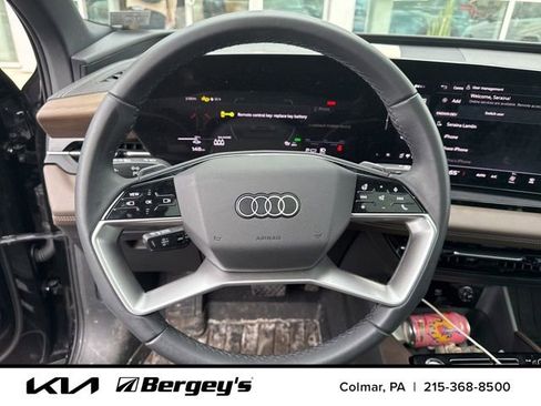 Used 2025 Audi Q6 e-tron Premium w/ Convenience Package image 11