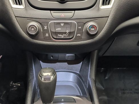 Used 2018 Chevrolet Malibu LS FWD image 22